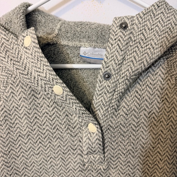 Columbia Women's Darling Days II Ecru Herringbone Pullover Fleece Hoodie - Picture 3 of 6